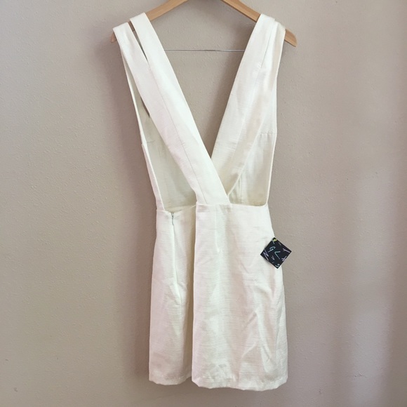 Nasty Gal Plunging V-Neck Mini Dress White Size XL - Picture 4 of 8